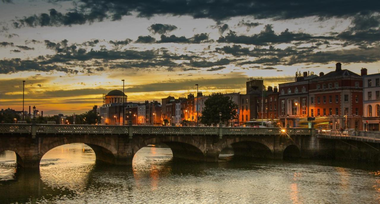 The Davenport Hotel Dublin Exterior photo